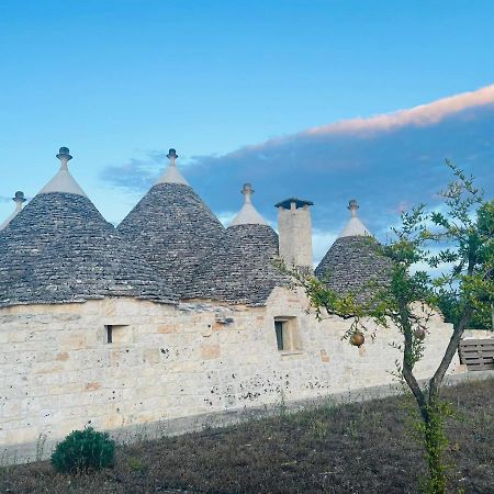 Scardino Trulli Hotel Locorotondo Bagian luar foto