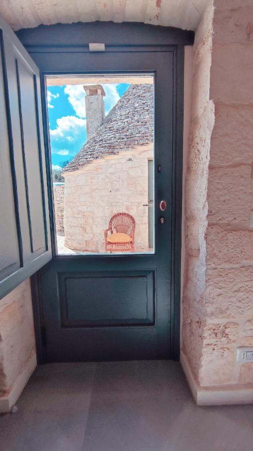 Scardino Trulli Hotel Locorotondo Bagian luar foto