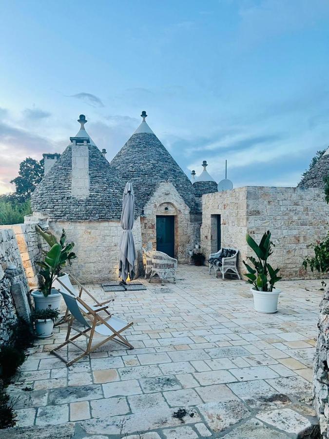 Scardino Trulli Hotel Locorotondo Bagian luar foto