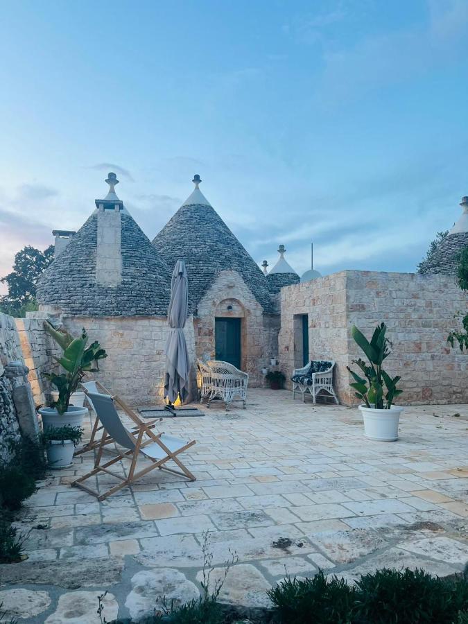 Scardino Trulli Hotel Locorotondo Bagian luar foto