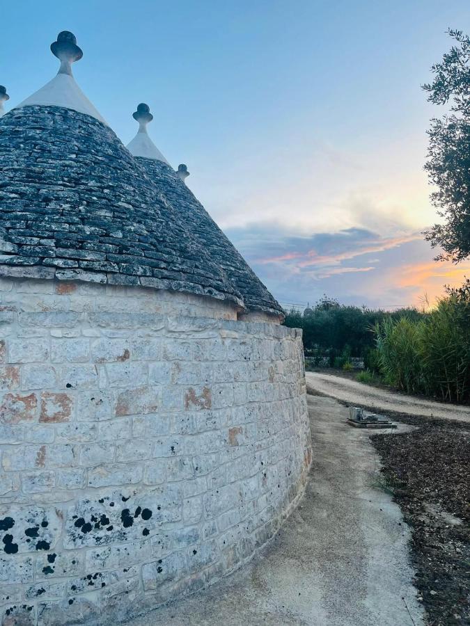 Scardino Trulli Hotel Locorotondo Bagian luar foto