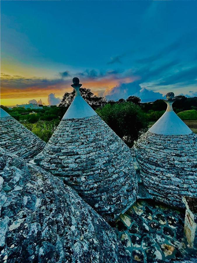 Scardino Trulli Hotel Locorotondo Bagian luar foto